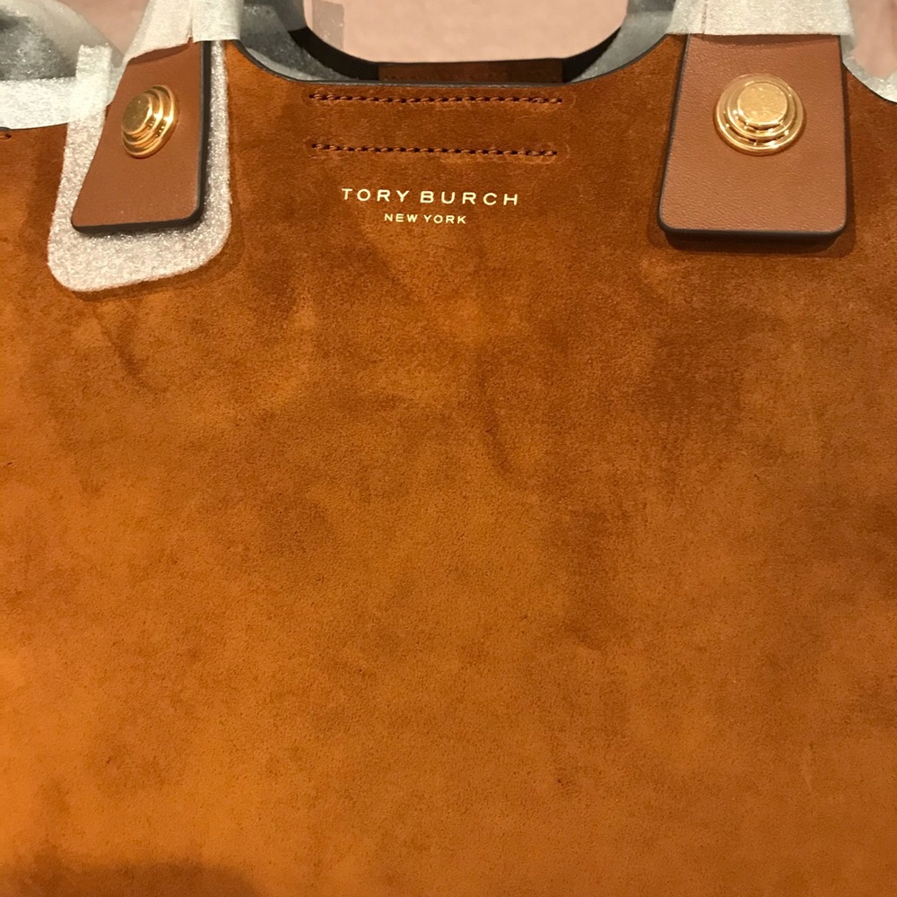 Beautiful NWOT Tory Burch bag